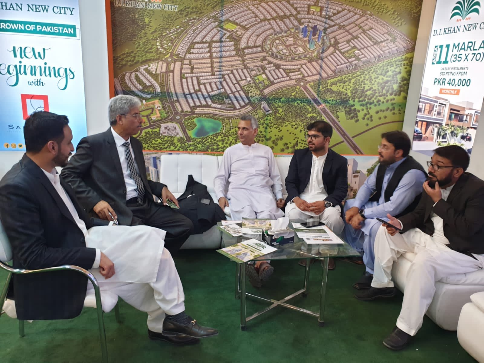 Amin Hafeez, renowned journalist of #Pakistan, visited #dikhannewcity stall at the #Quetta Property Expo